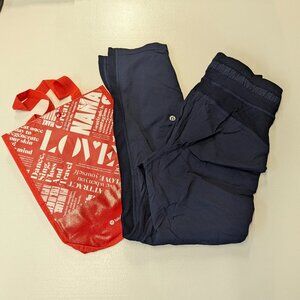 Lululemon Dance Studio Crop *25" True Navy Size 2 and Free Tote